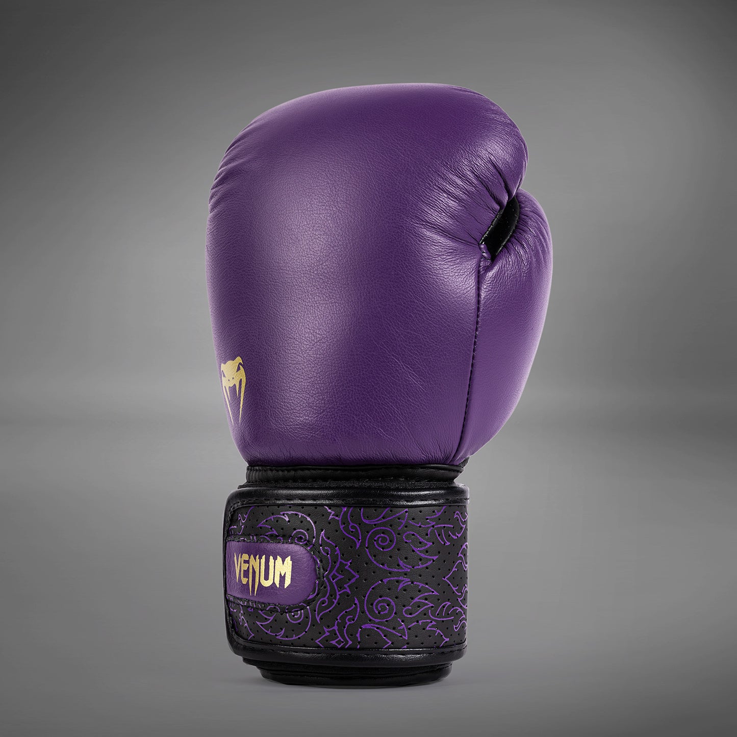 Venum Power 2.0 拳击手套 – 深梅色