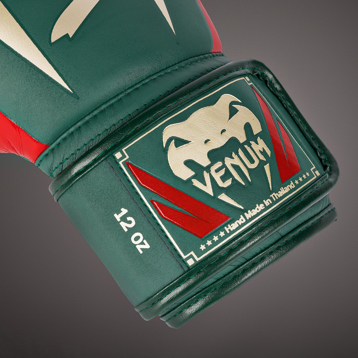 Venum Elite 拳击手套 – 绿色 – 特别版