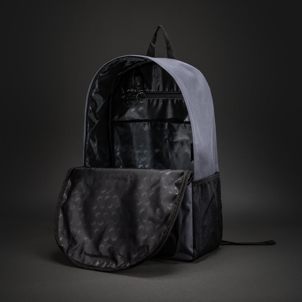 Venum Essential 双肩背包 (24 L) - 灰色/黑色