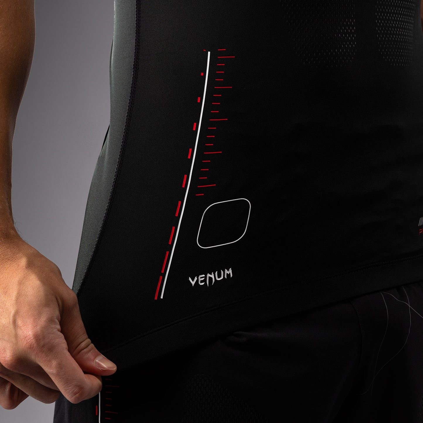 Venum Tactical XT 短袖紧身防磨衣 – 黑色/火红色
