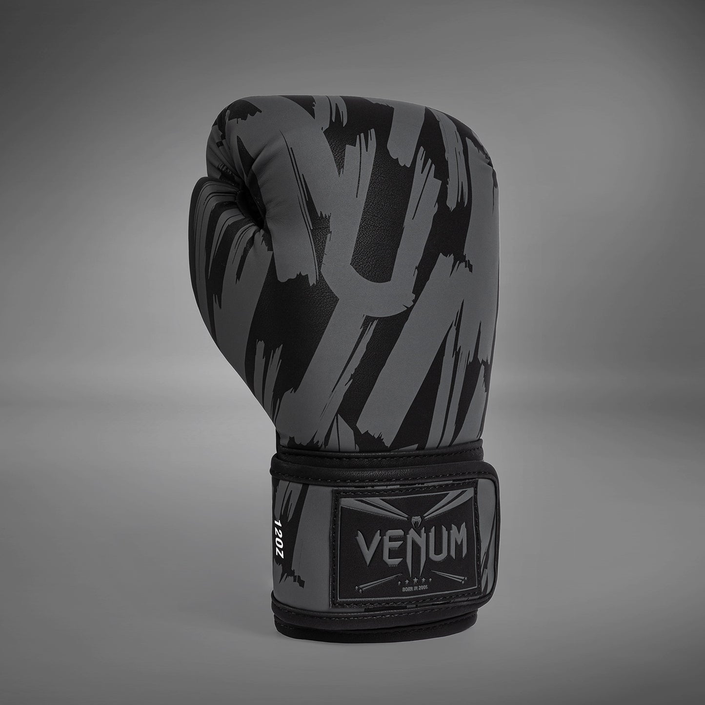 Venum Graffiti 拳击手套 – 城市炭灰色