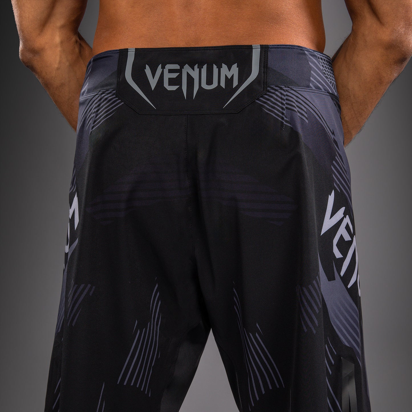NO-GI 6.0 格斗短裤 – 黑色/灰色