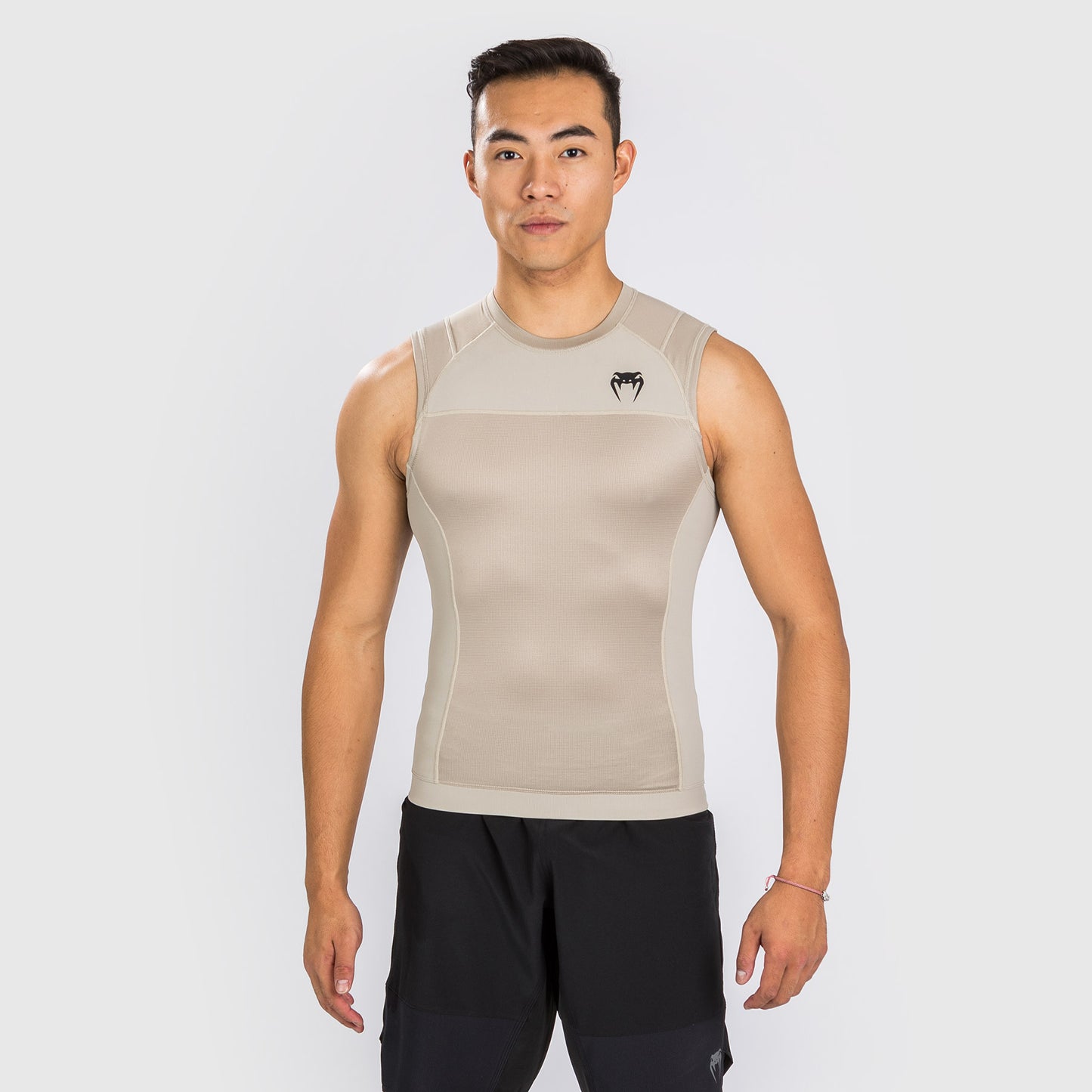 Venum G-Fit Air 紧身防磨衣–无袖–沙色