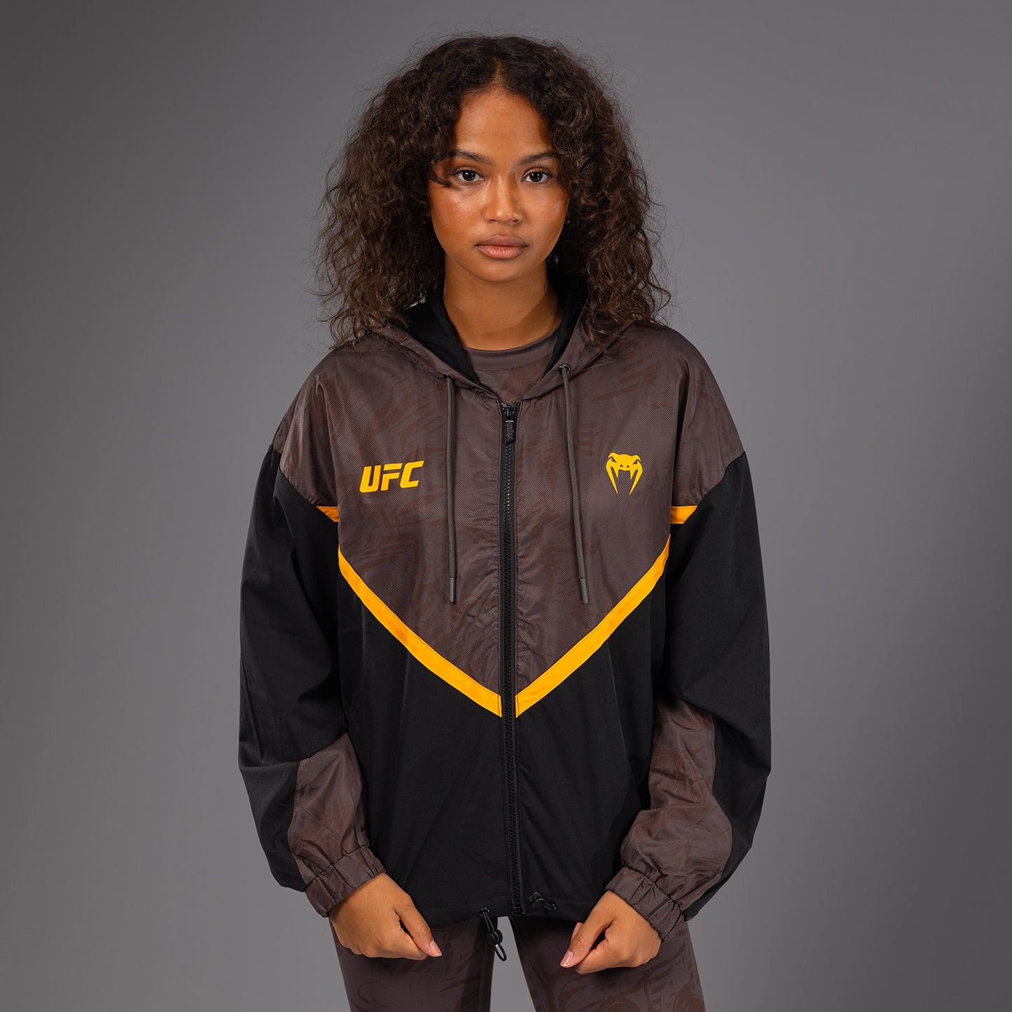 UFC Fusion by Venum Fight Week 女士拉链连帽衫 – 驼色