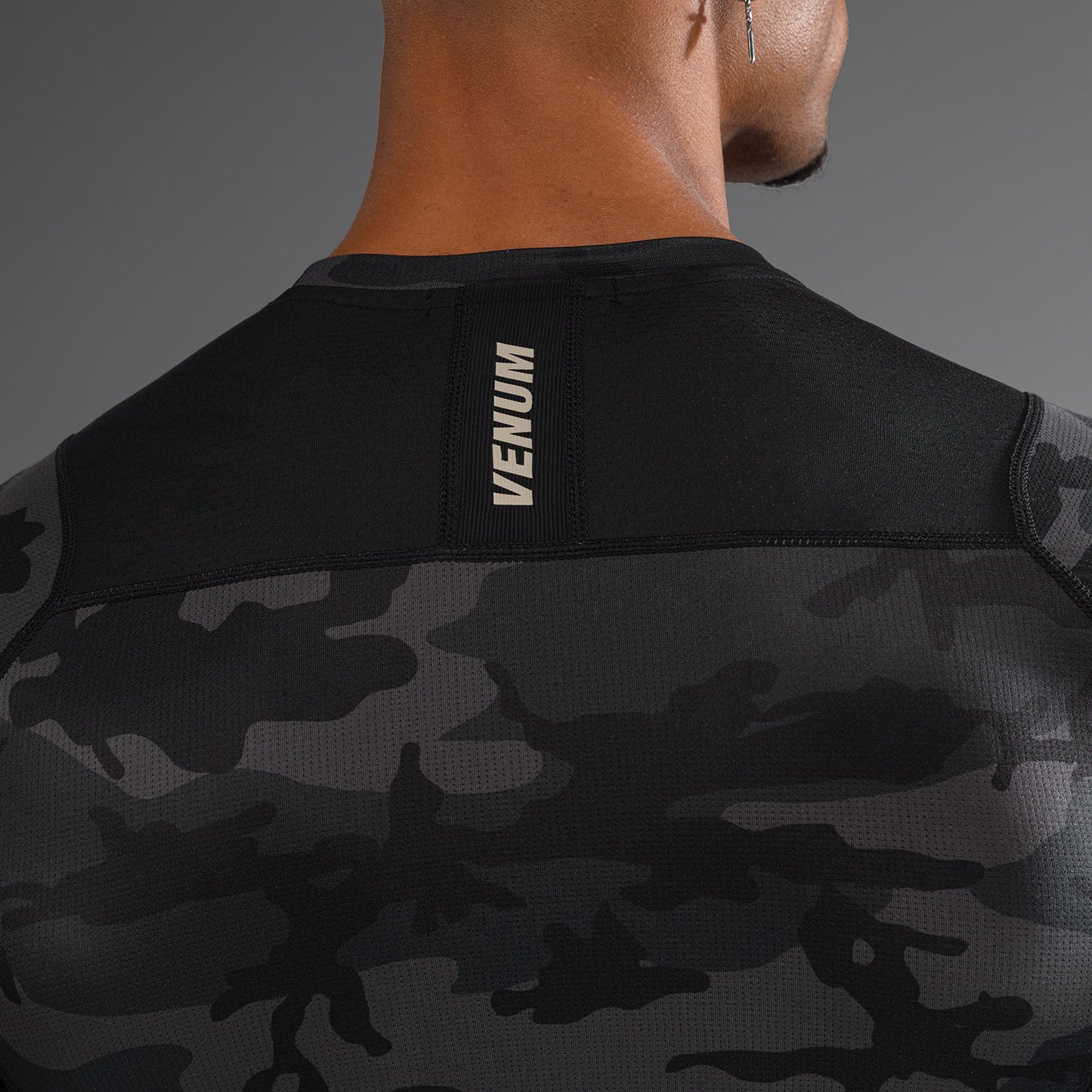 Venum G-Fit Air 男士长袖紧身防磨衣 – 数字城市迷彩