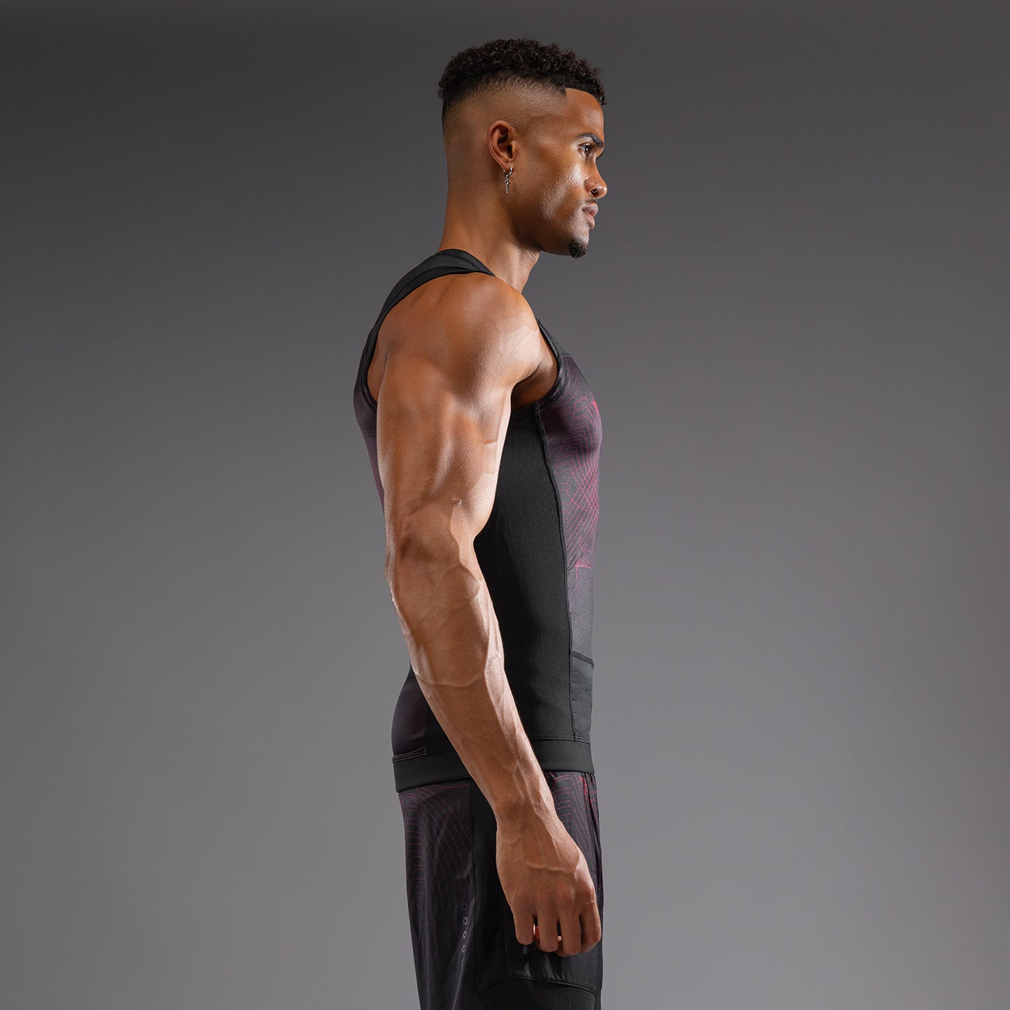 Venum G-Fit Air 男士无袖紧身防磨衣 – 深黑色/火红色