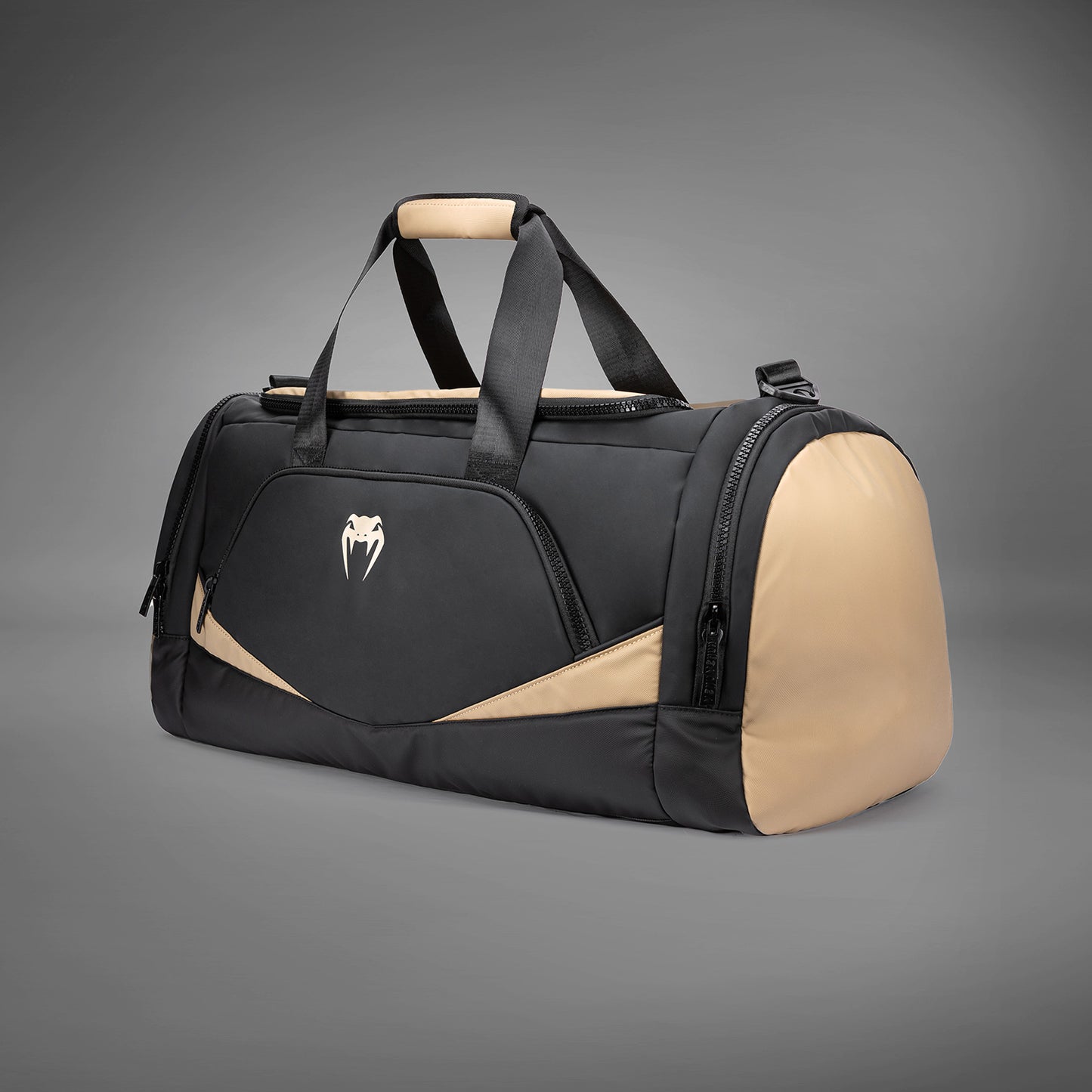 Venum Evo 2 Trainer Lite 运动包 (55-63L) – 黑色/沙色