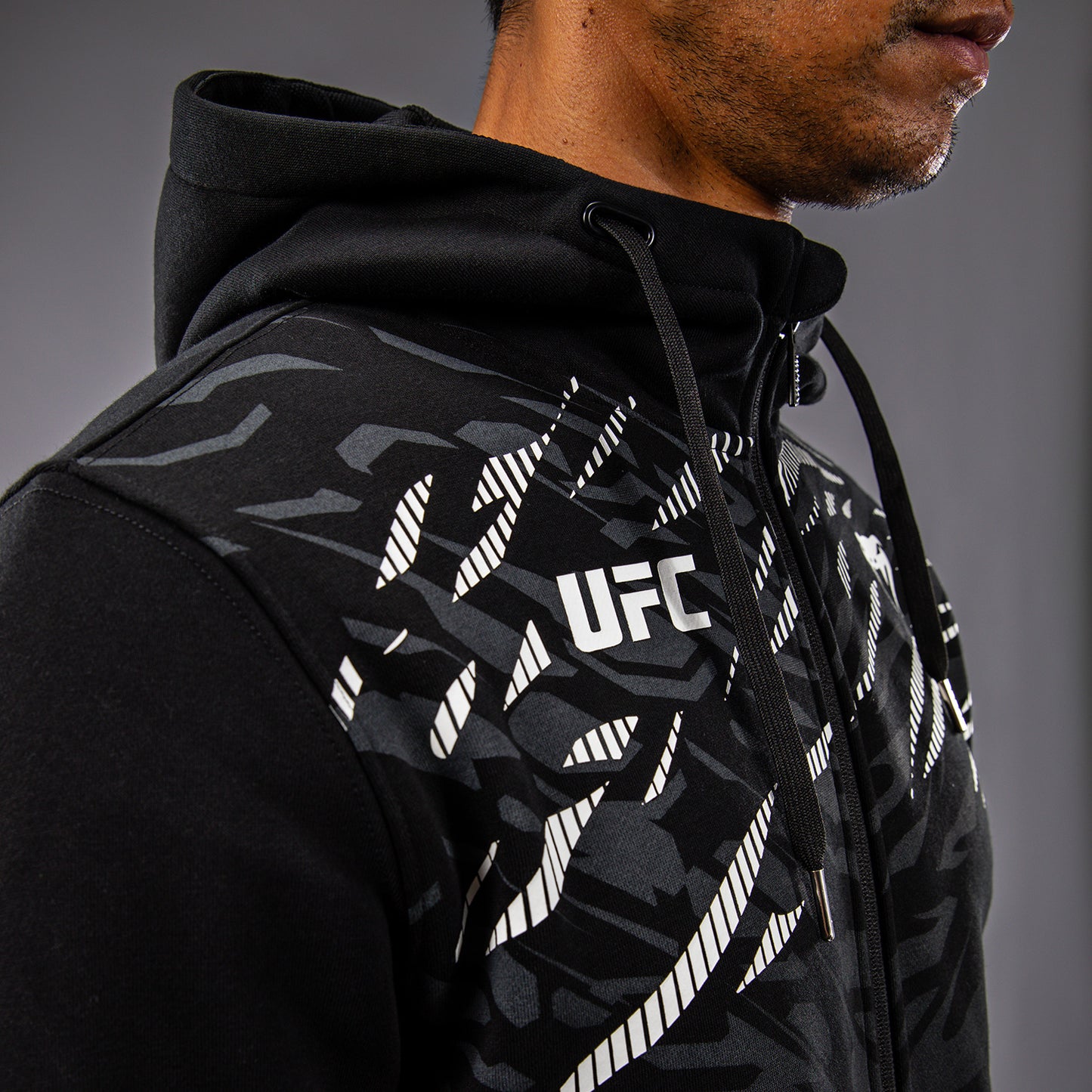UFC Fusion by Venum 男士款 拉链连帽衫 – 黑色