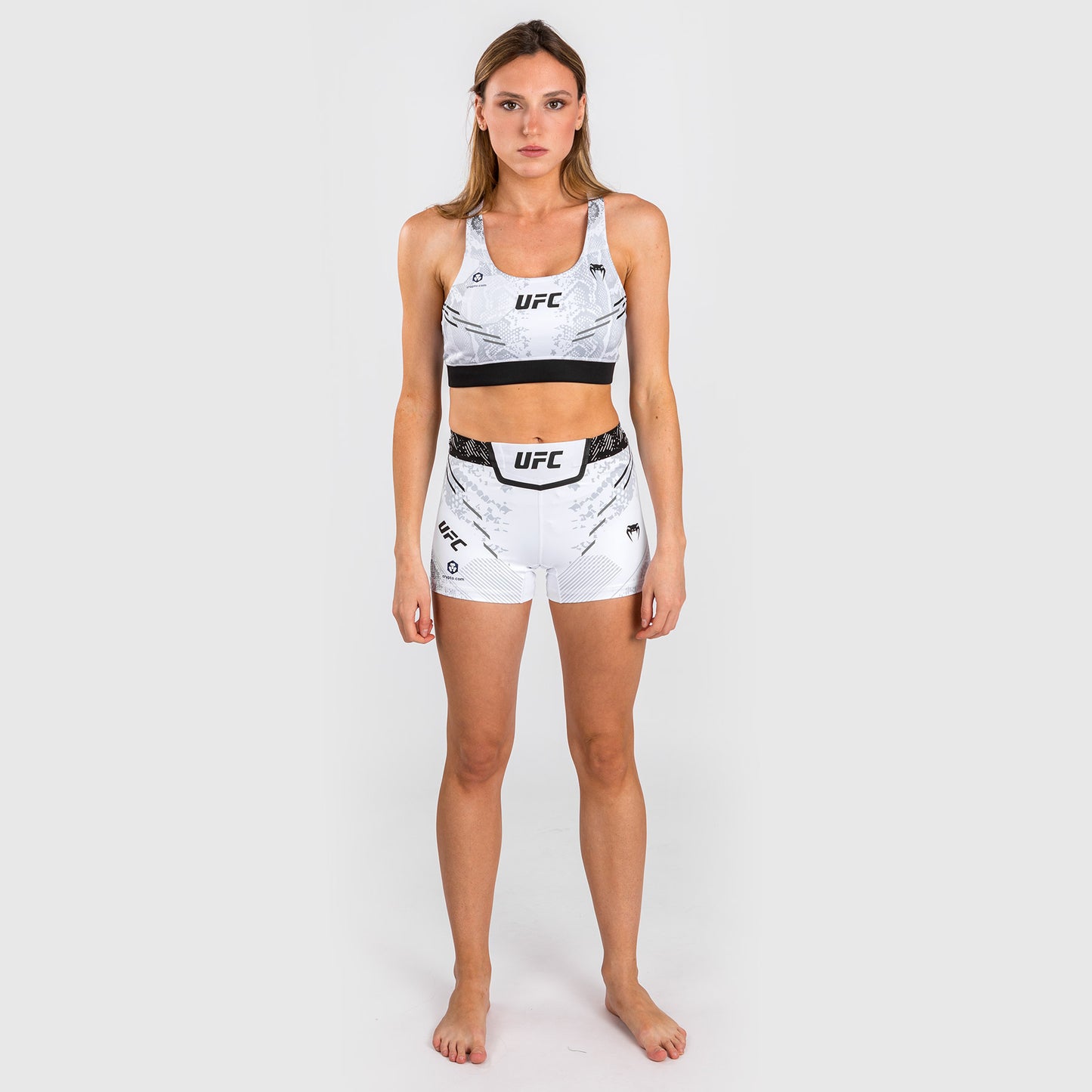 UFC Adrenaline by Venum Authentic Fight Night 女士运动内衣 – 白色