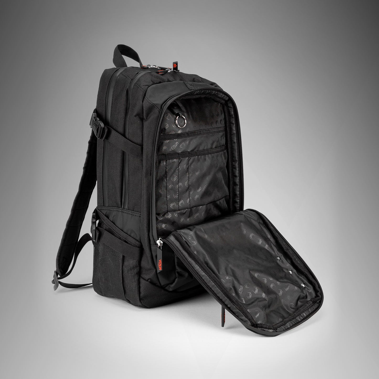 Venum Challenger Pro Evo 背包 (20-25L) – 黑色/红色