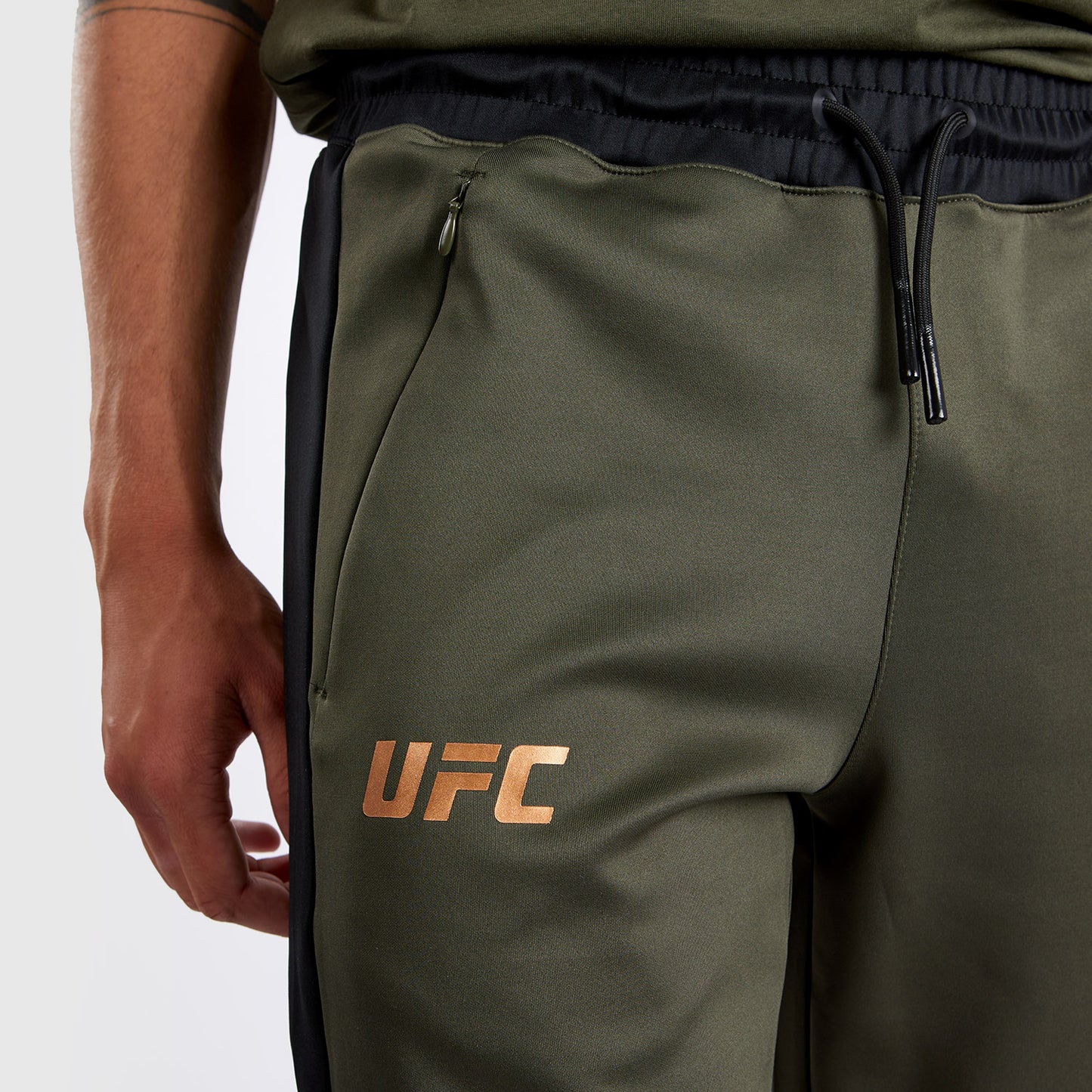 UFC Adrenaline by Venum Fight Week 男士款 运动慢跑裤 – 卡其色/青铜色
