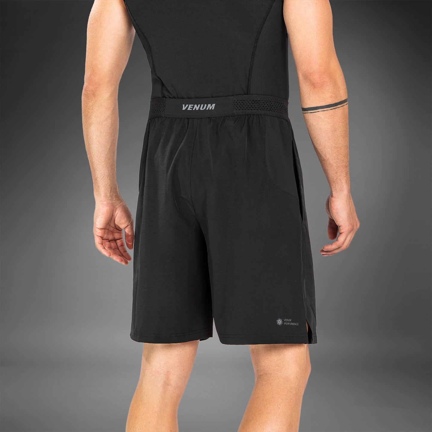 Venum G-Fit Air 训练短裤 – 黑色