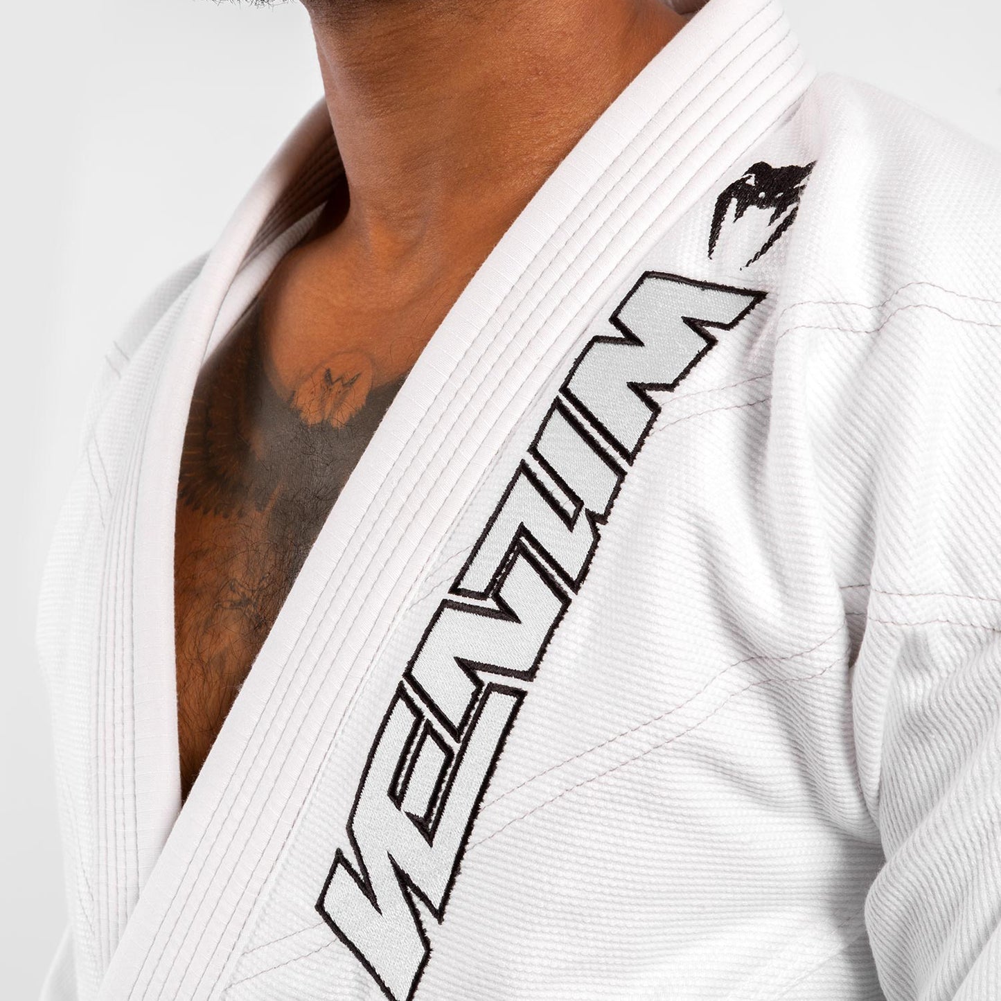 Venum Elite Light 3.0 柔术服 – 白色