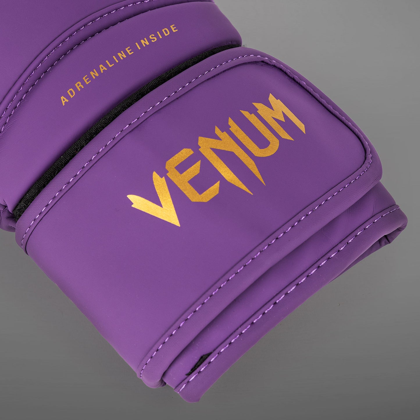 Venum Contender 1.5 拳击手套 – 深紫色