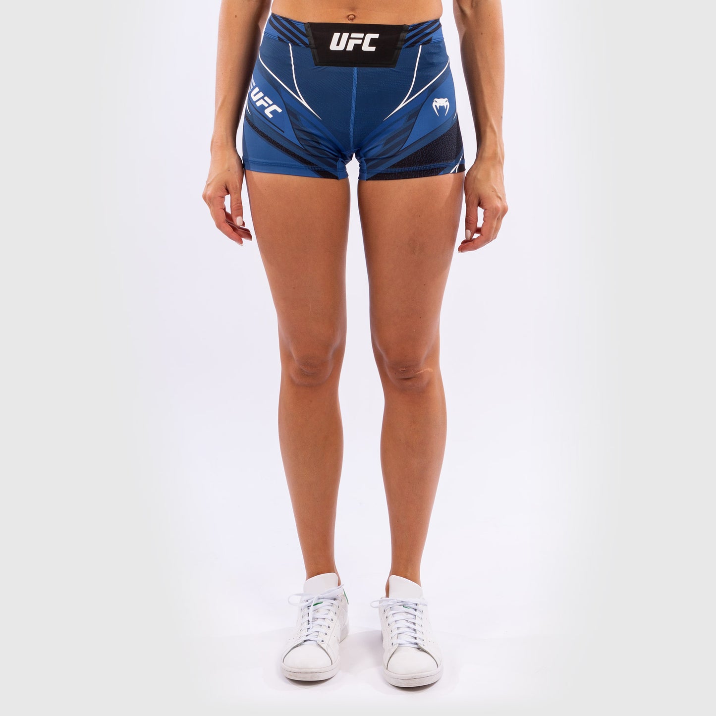 UFC Venum Authentic Fight Night 女士综合格斗短裤 – 短款 – 蓝色