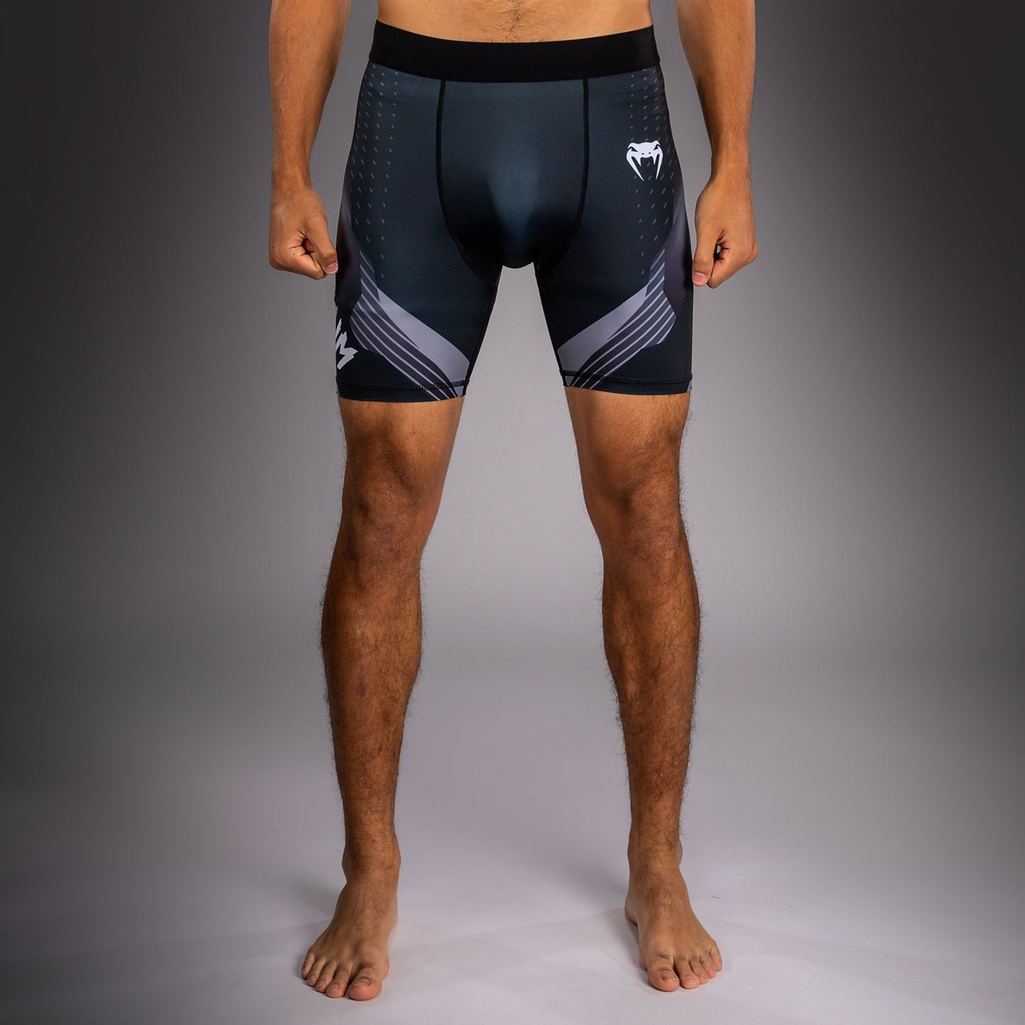 NO-GI 6.0 综合格斗短裤 – 黑色/白色