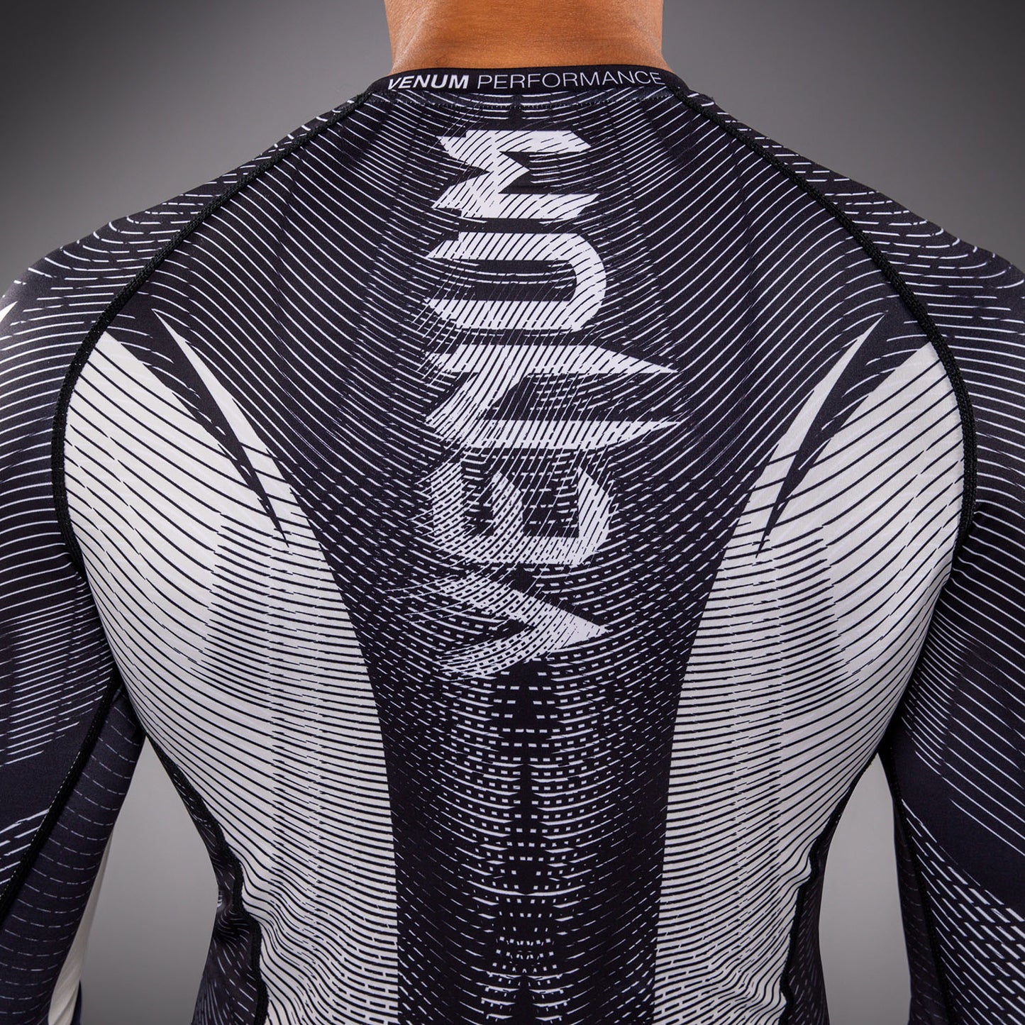 Venum Galactic 3.0 长袖紧身防磨衣 - 奶白色/黑色