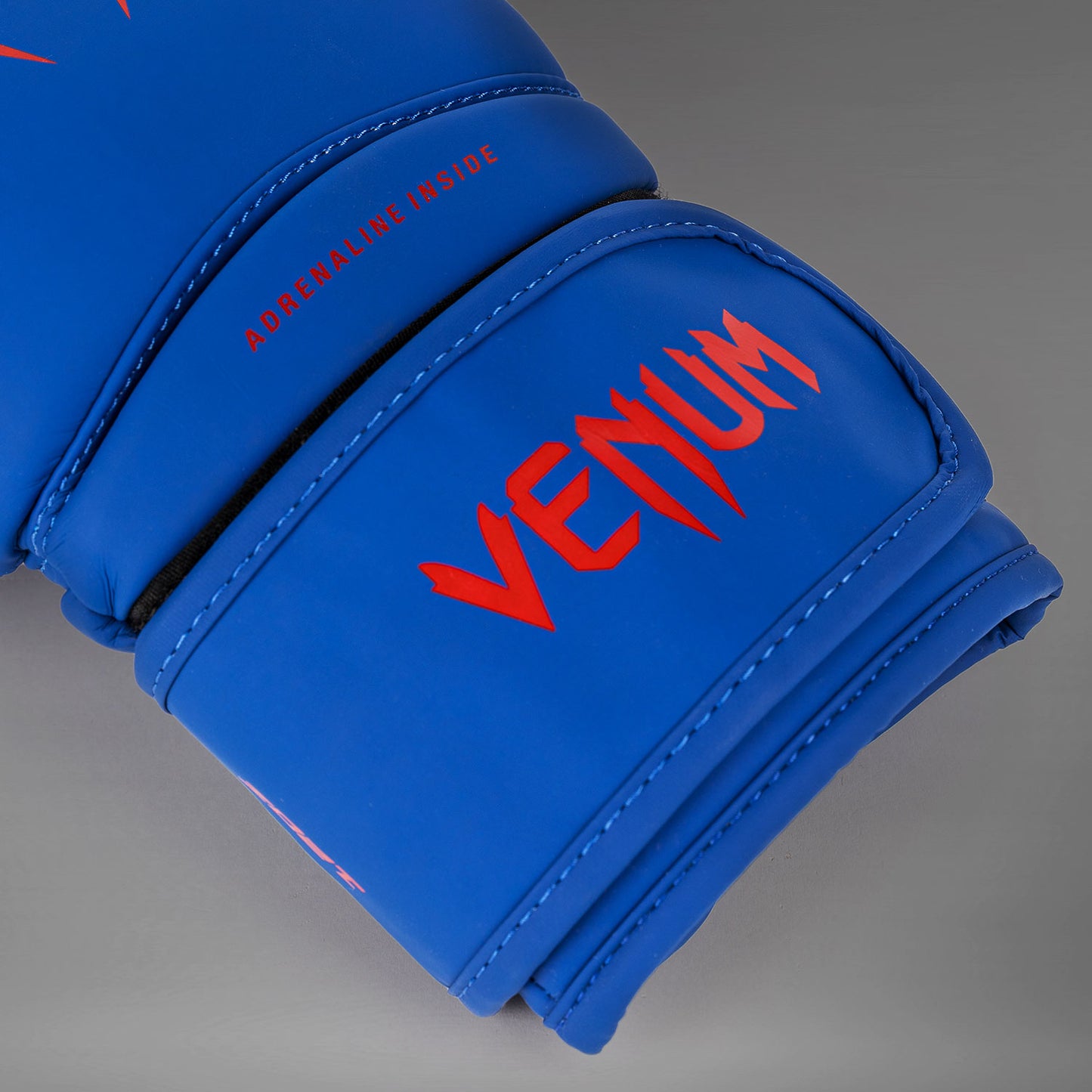 Venum Contender 1.5 拳击手套 – 皇室蓝