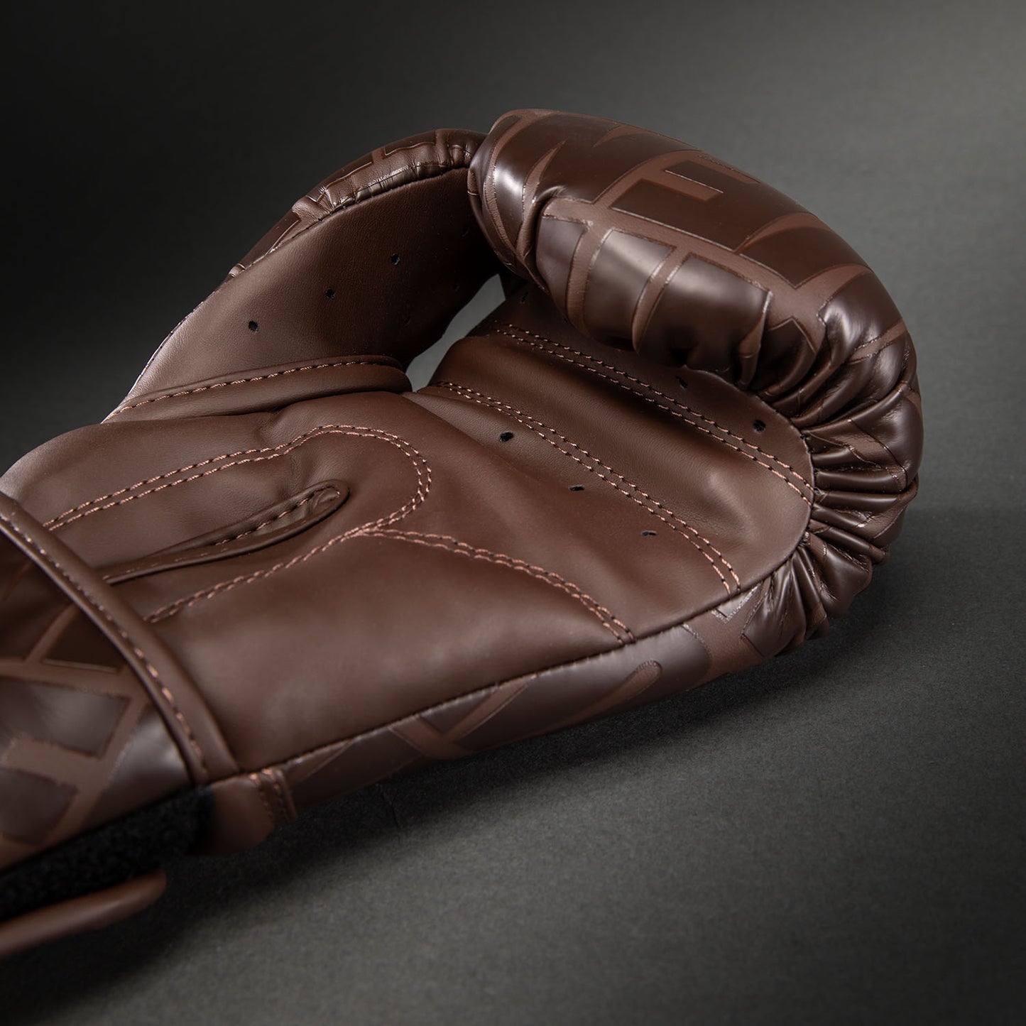 Venum Contender 1.5 XT 3D 拳击手套 - 深棕色