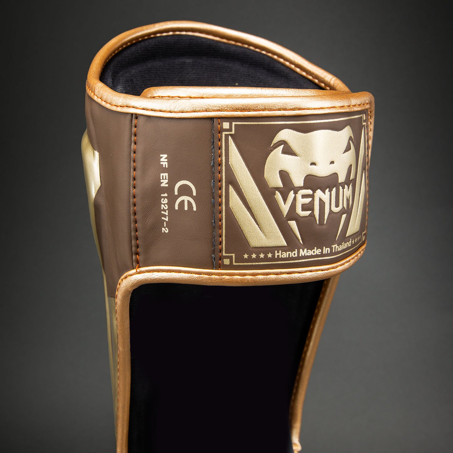 Venum Elite 护胫 – 深棕色