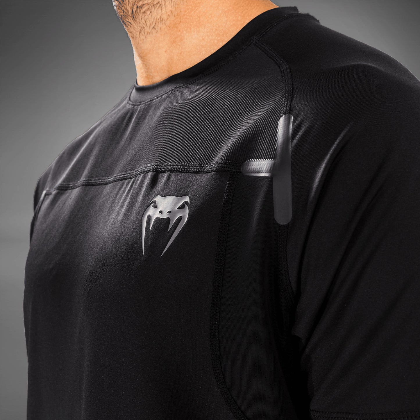 Venum G-Fit Air Dry Tech T恤–黑色