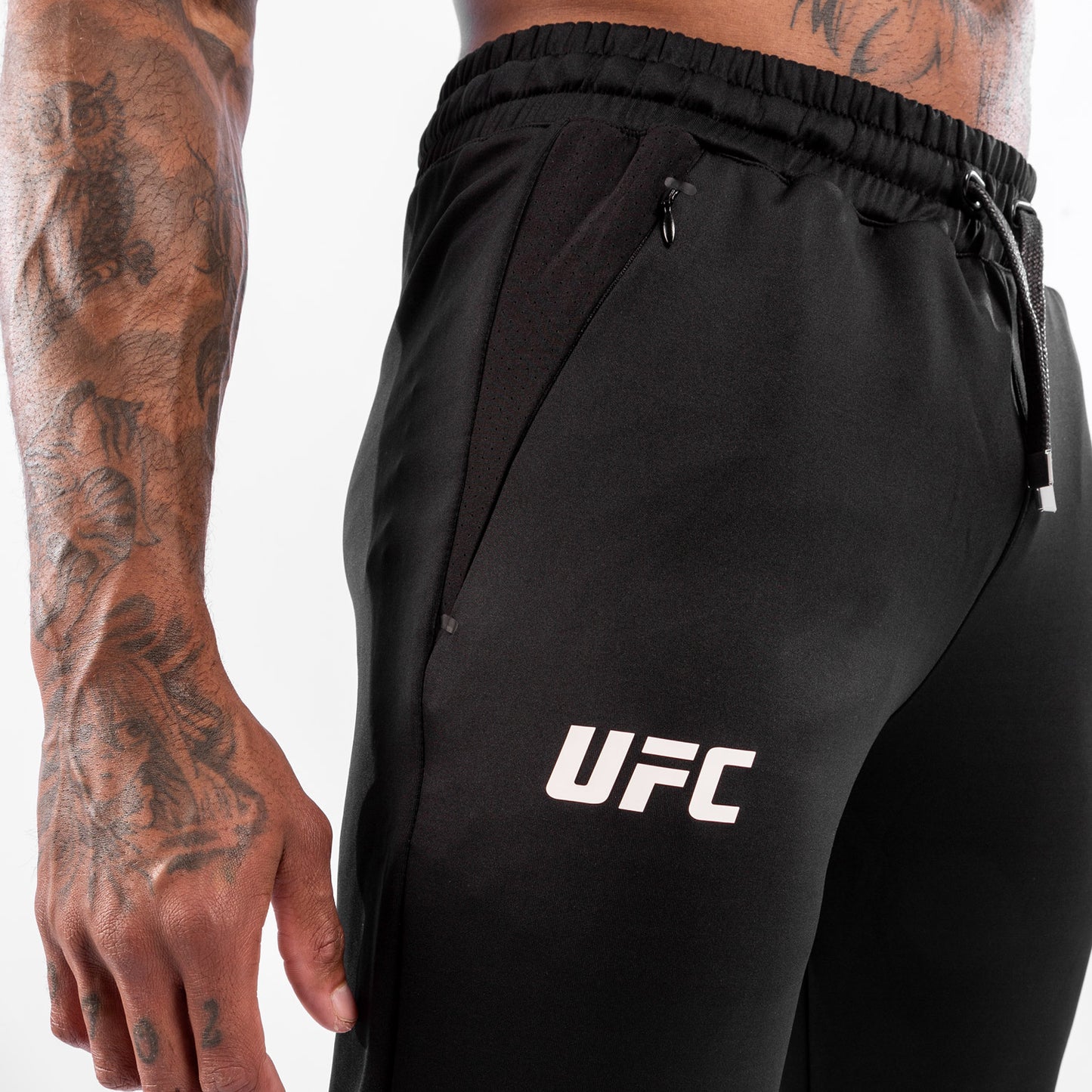 UFC Venum Authentic Fight Night 男士款长裤 – 黑色