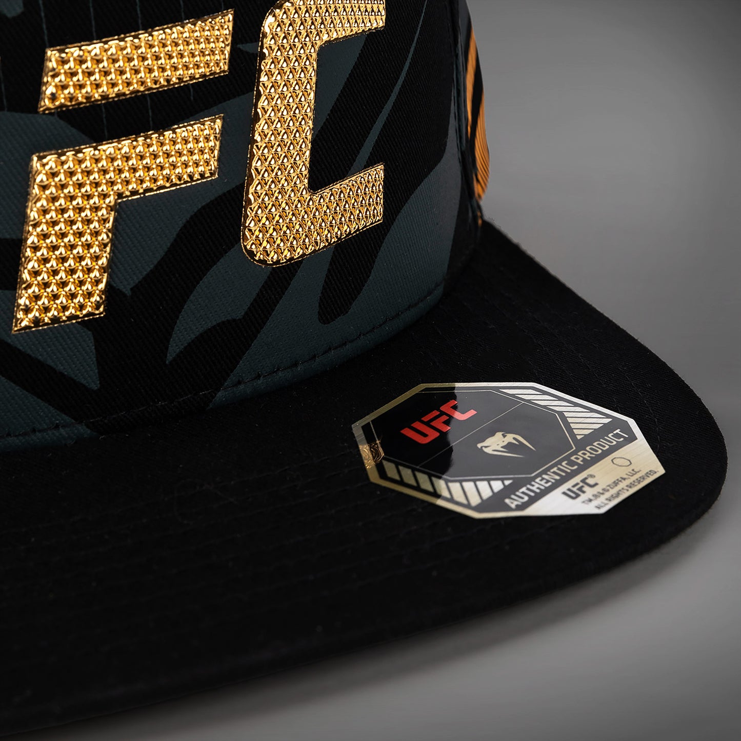 UFC Fusion by Venum Authentic Fight Night 运动棒球帽 – 冠军