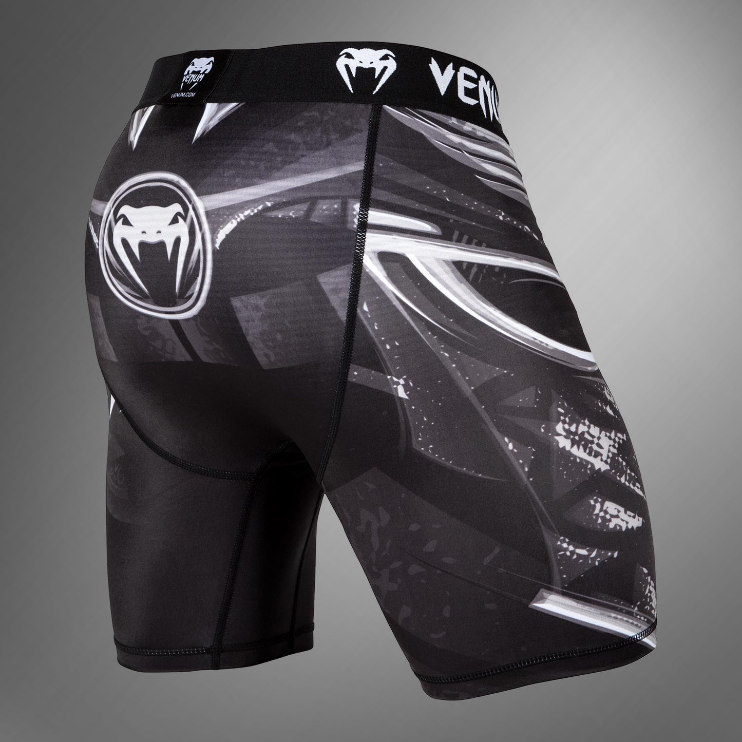 Vale Tudo格斗短裤 Venum Gladiator 3.0 – 黑色/白色