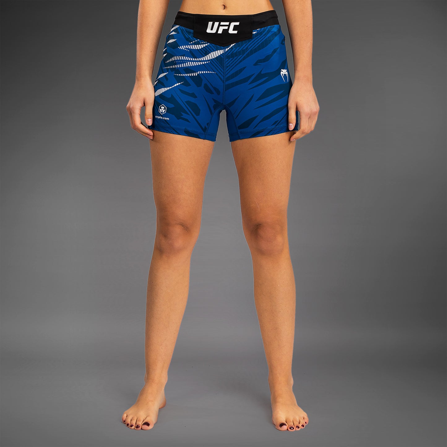 UFC Fusion by Venum 女士综合格斗短裤–短款–蓝色
