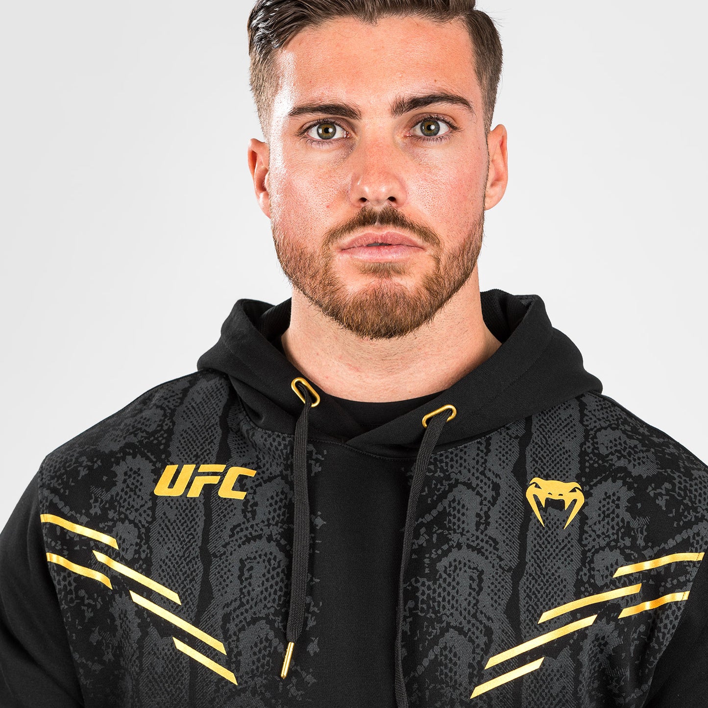 UFC Adrenaline by Venum Replica 男士连帽衫–冠军