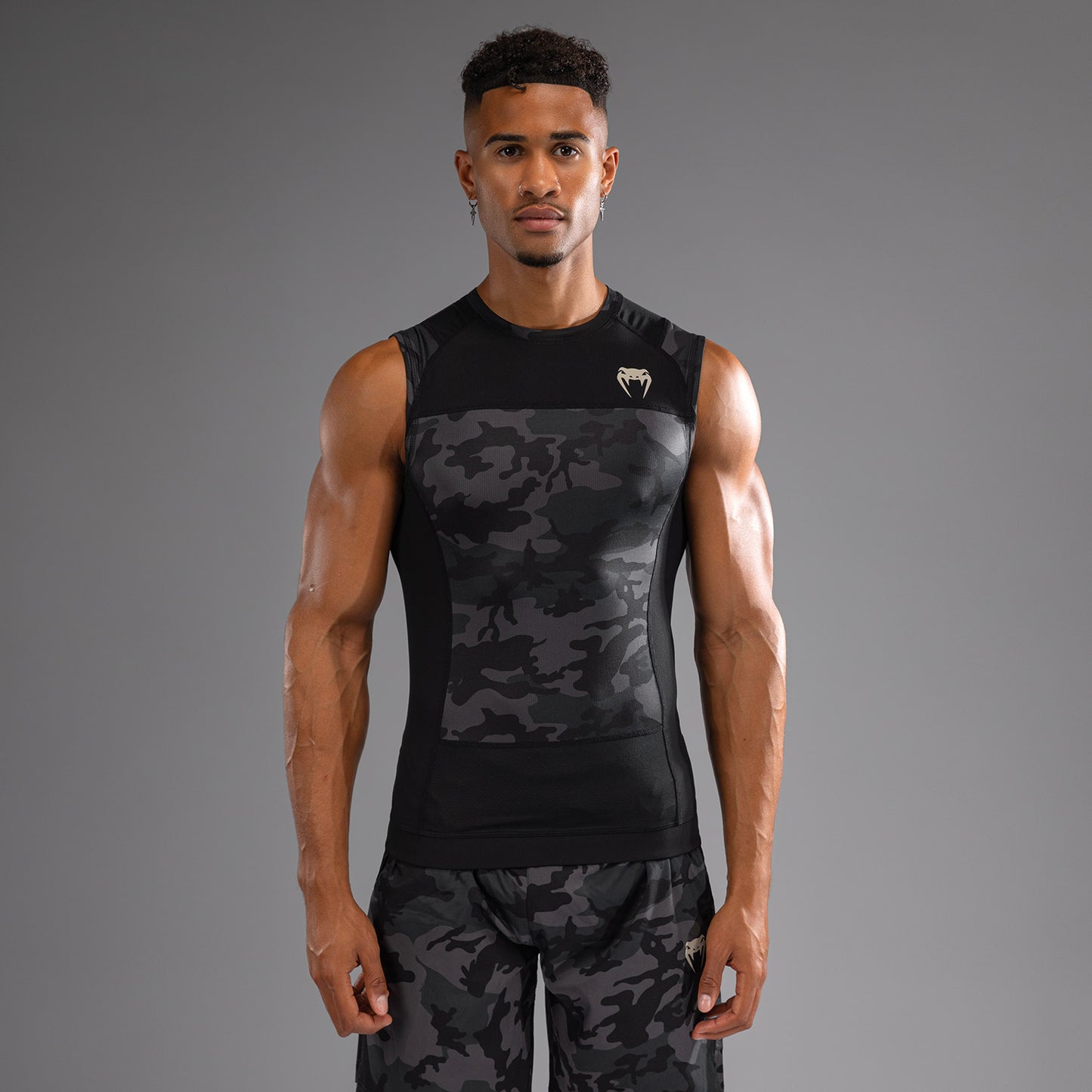 Venum G-Fit Air 男士无袖紧身防磨衣 – 数字城市迷彩