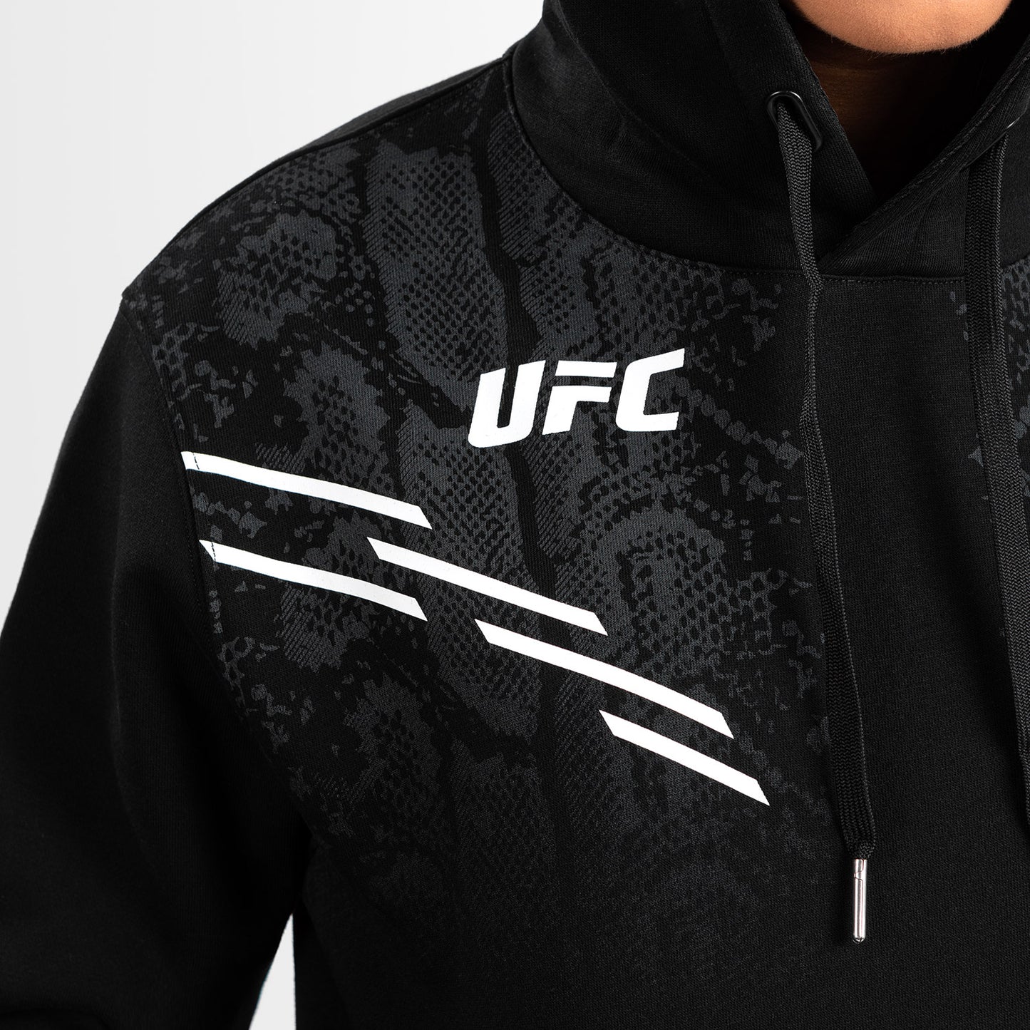 UFC Adrenaline by Venum Replica 女士连帽衫 – 黑色