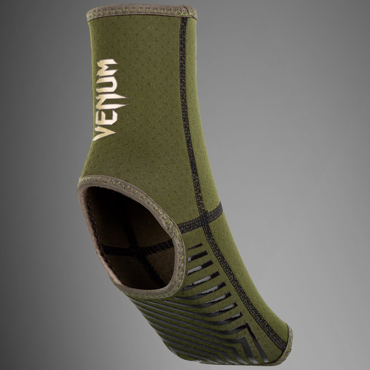 Venum Kontact Evo 脚部抓握器