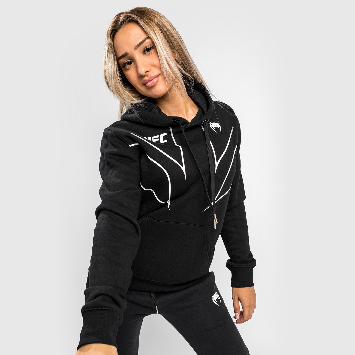 UFC Venum Fight Night 2.0 女士款连帽衫 – 黑色