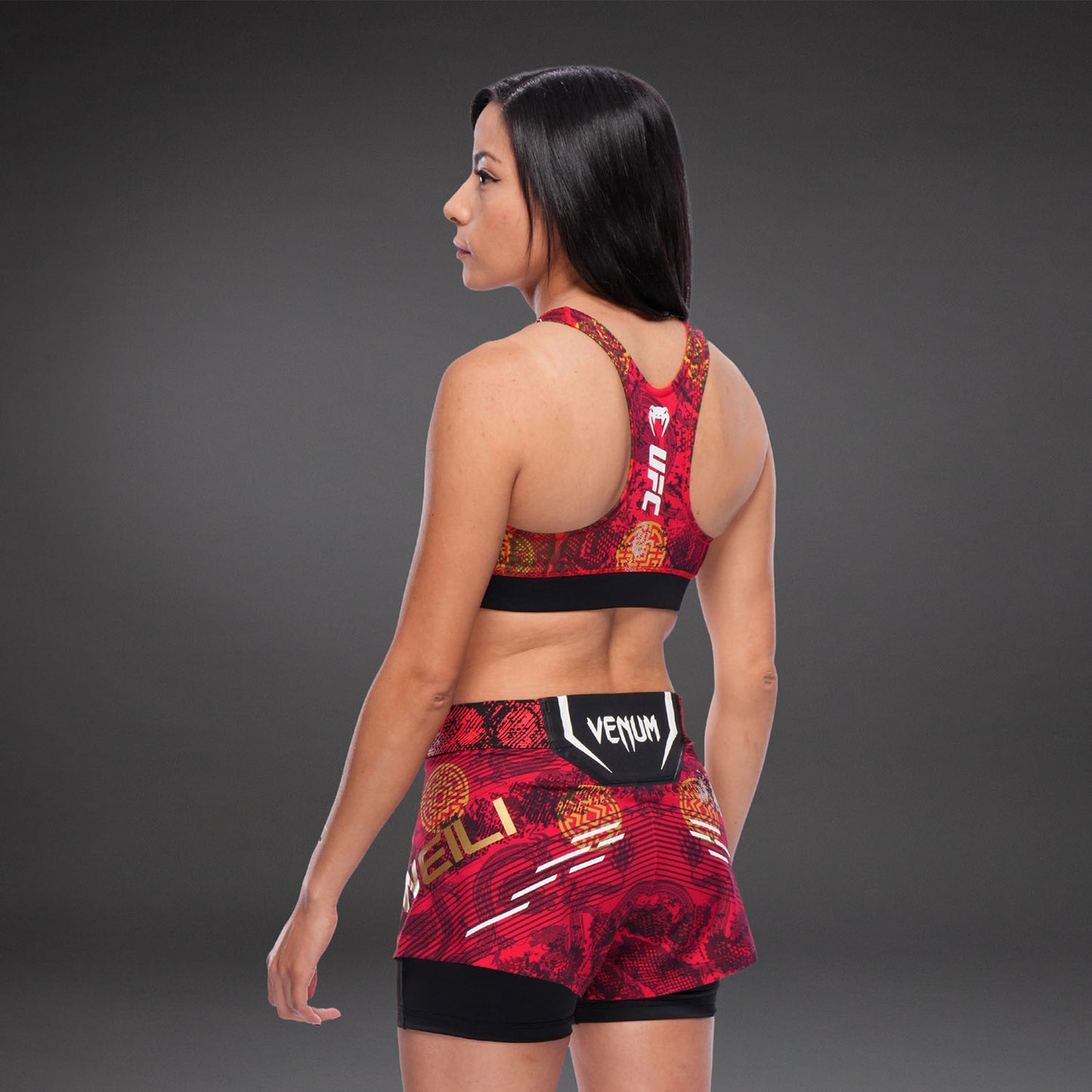 Women's UFC Unrivaled by Venum 红色张伟丽运动内衣