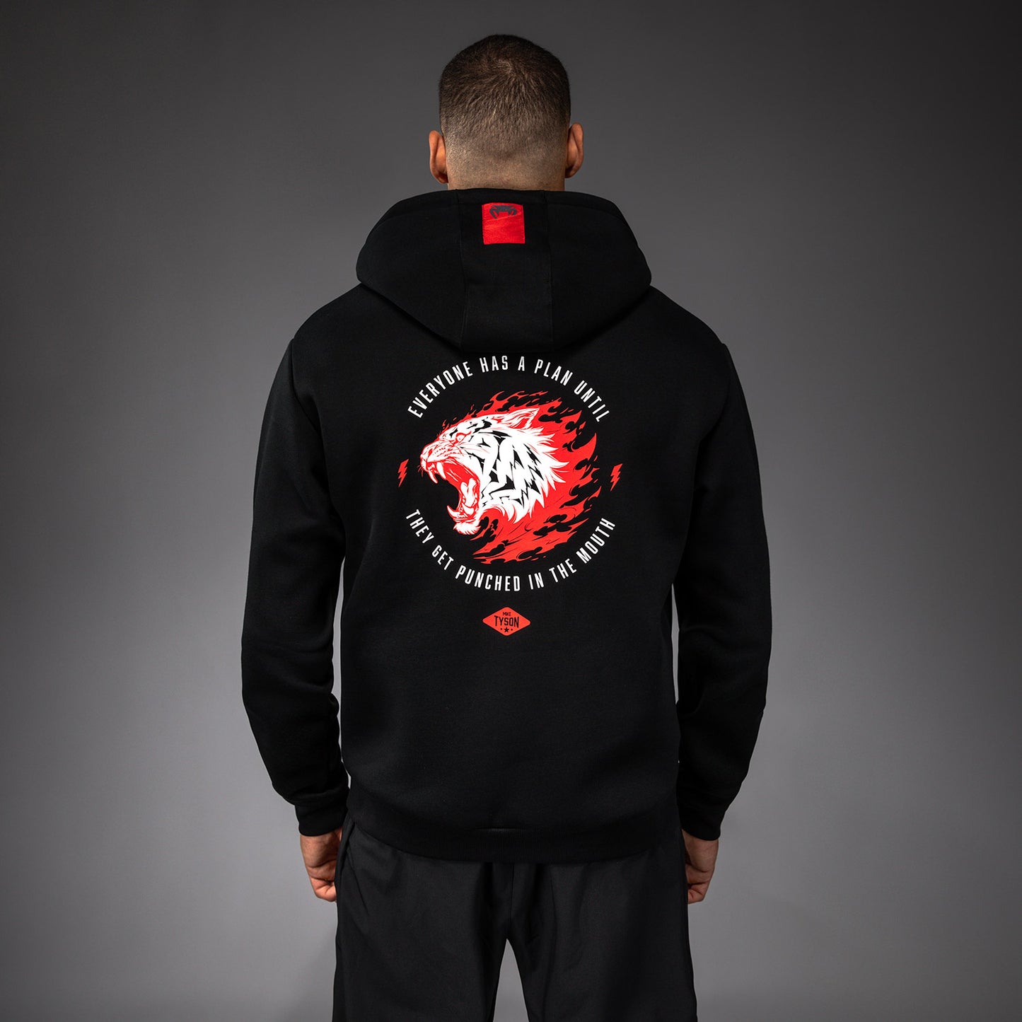 Venum x Mike Tyson: Tiger 连帽衫 – 深黑色/烈焰红