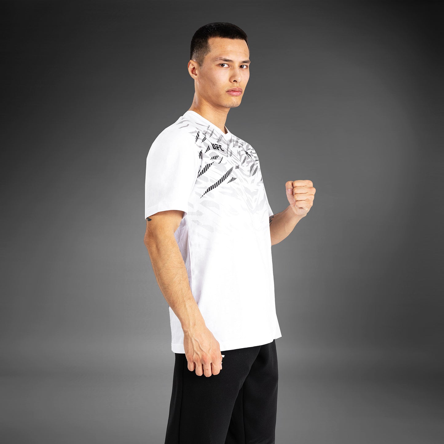 UFC Fusion by Venum 男士款短袖T恤 – 白色
