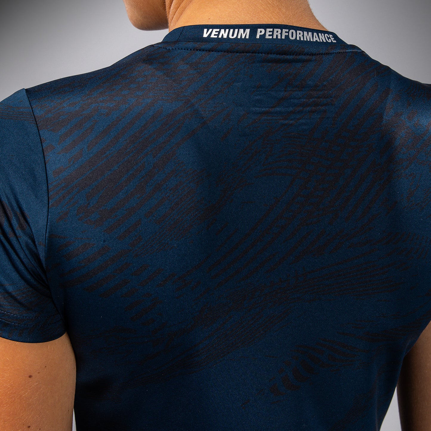 UFC Fusion by Venum Fight Week 女士 Dry Tech T恤 – 海洋蓝