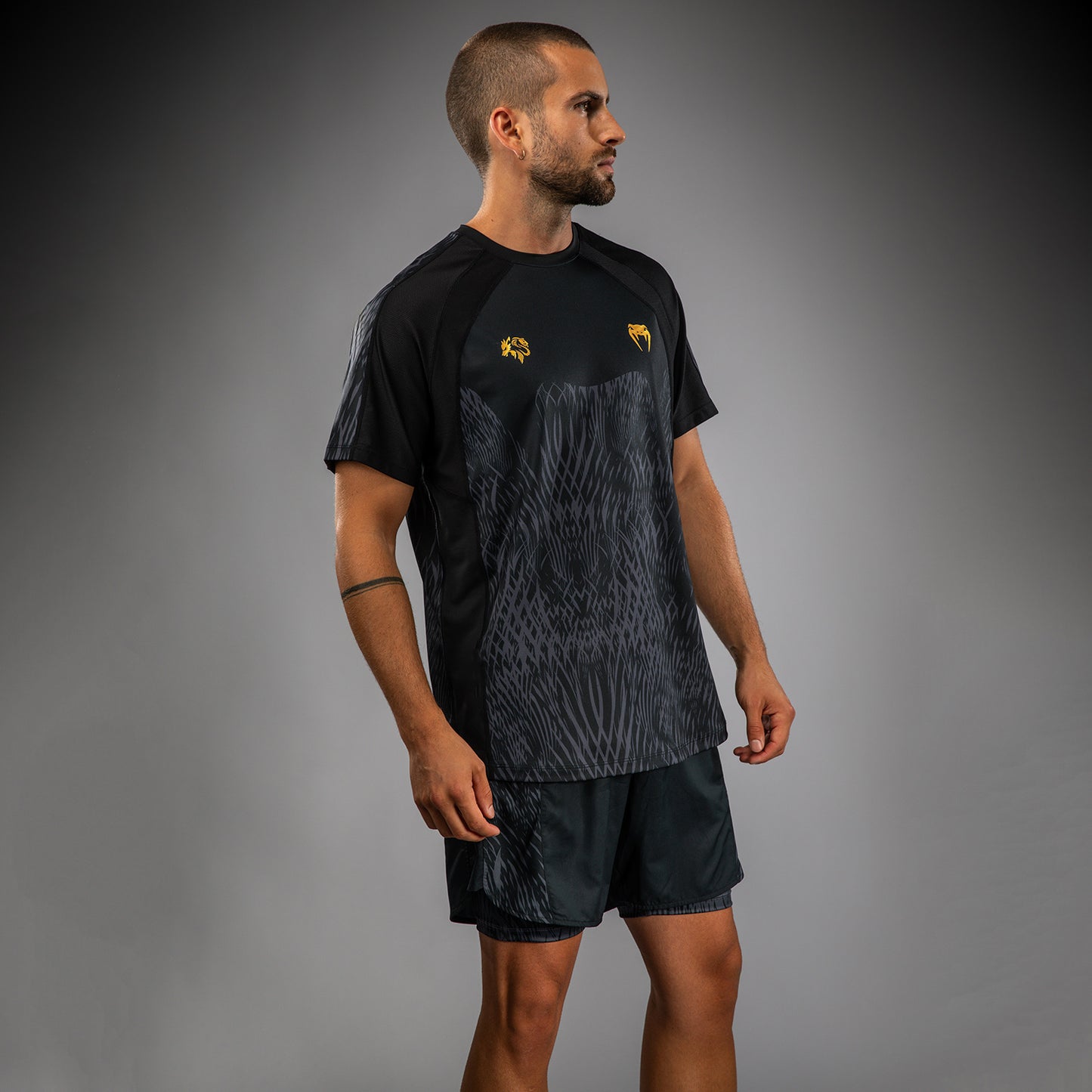 Venum x Chimaev Dry Tech T恤 – 黑色/灰色