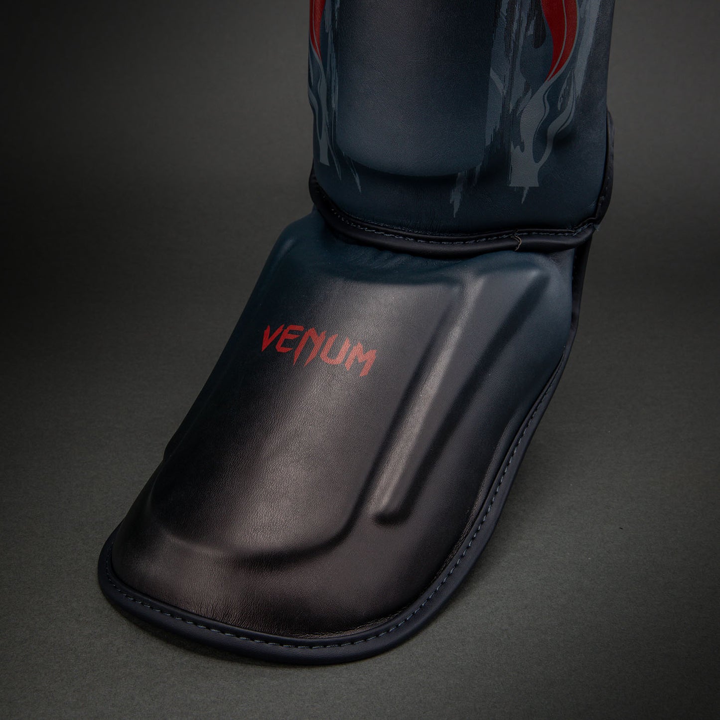 Venum Demon 护胫 - 黑色/灰色