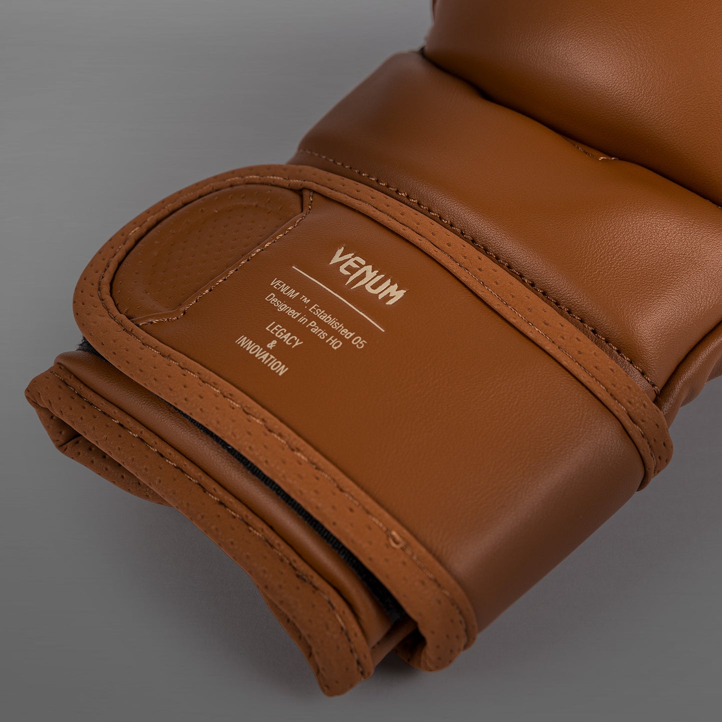 Venum Impact Evo MMA实战手套 – 哈瓦那色