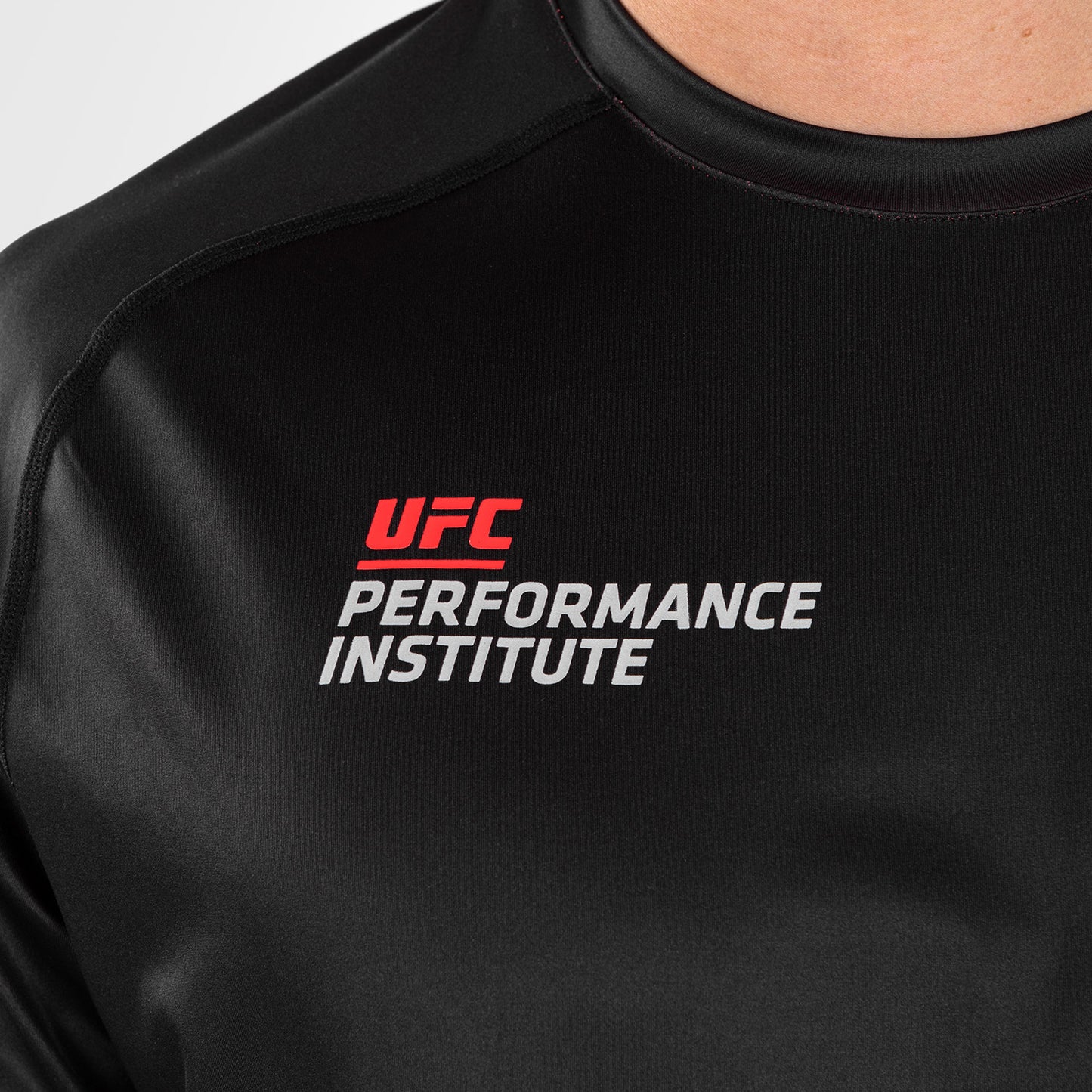 UFC Venum Performance Institute 2.0 男士 Dry-Tech T恤 – 黑色/红色