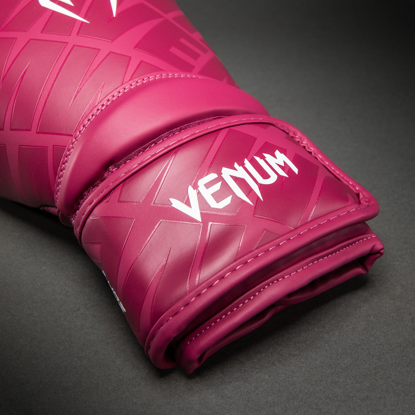 Venum Contender 1.5 XT 3D 拳击手套 – 古粉色