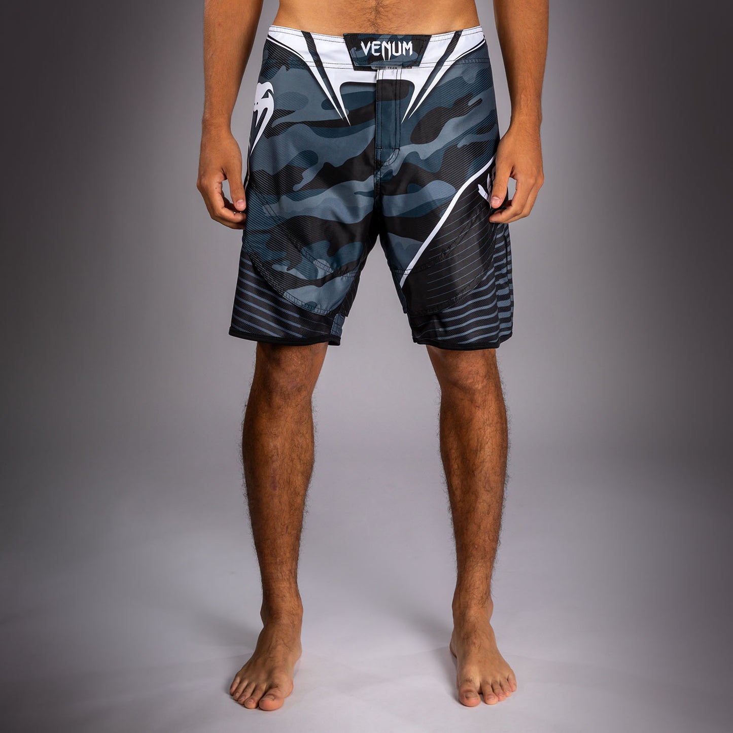 Venum Camo Hero 格斗短裤 - 深藏青色/蓝色