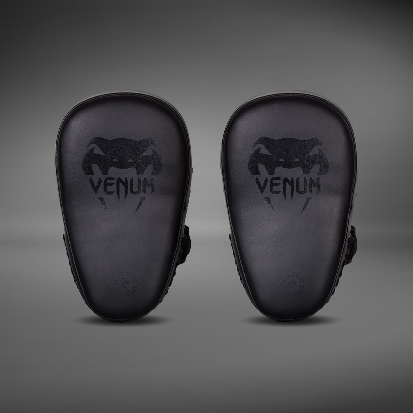 Venum Elite 大型靶手套 – 黑色/黑色