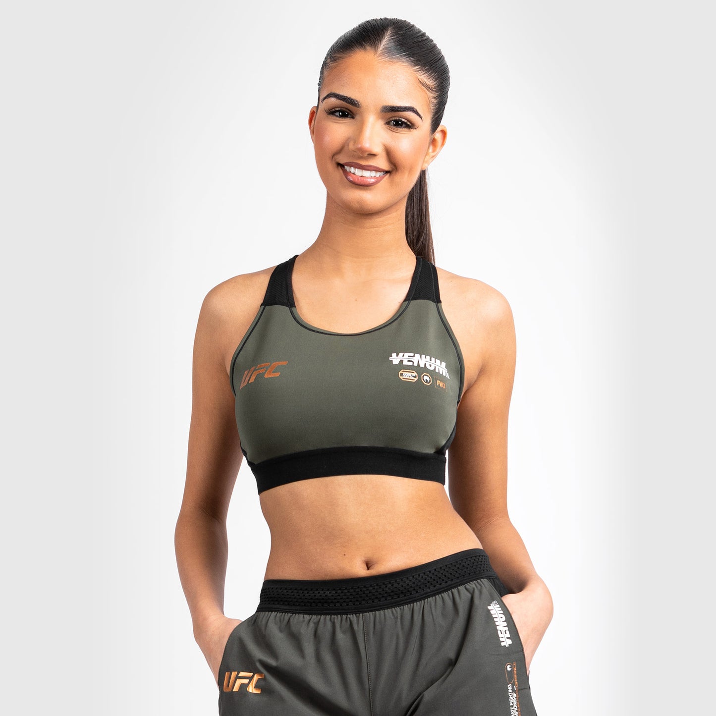 UFC Adrenaline by Venum Fight Week 女士运动内衣 – 卡其色/青铜色