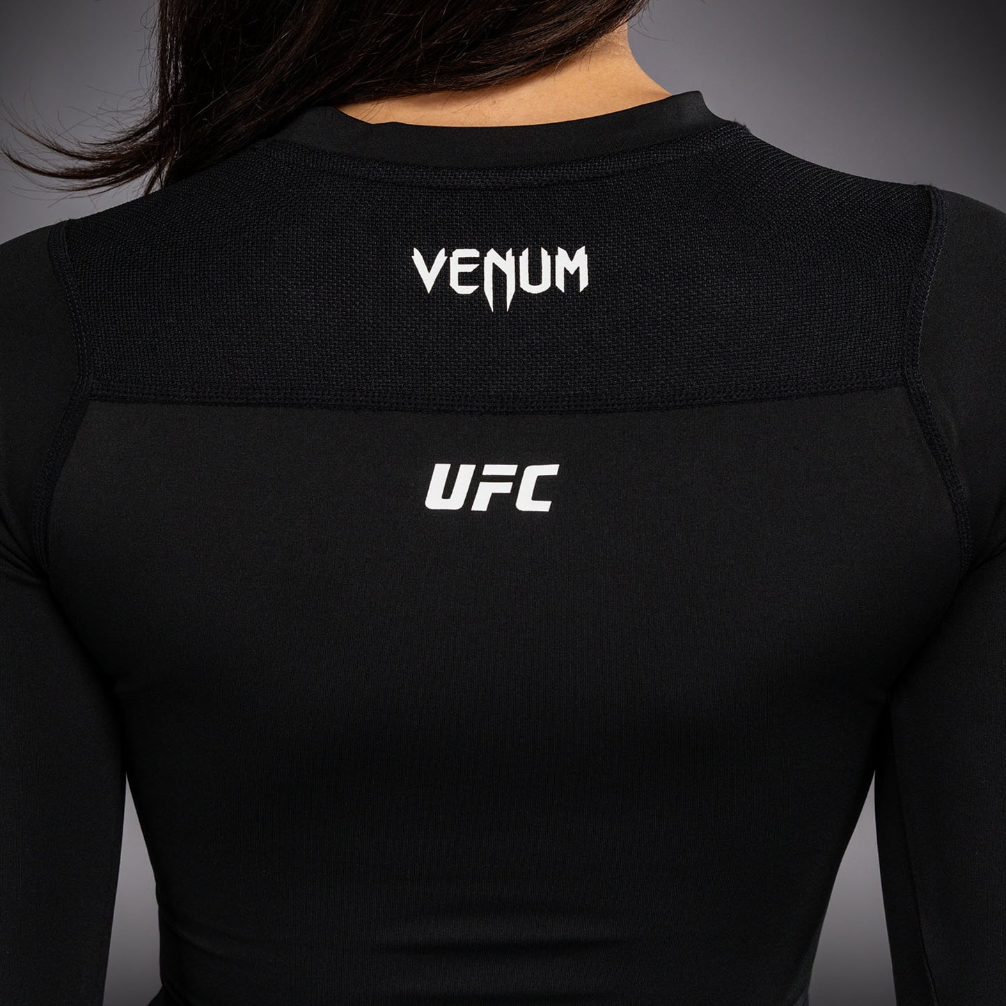Venum UFC Unity by Venum Authentic Fight Week 女子功能长袖紧身防磨衣 - 黑色