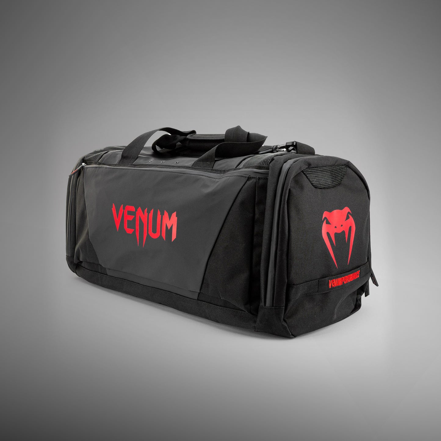 Venum Trainer Lite Evo 运动包（48升）– 黑色/红色