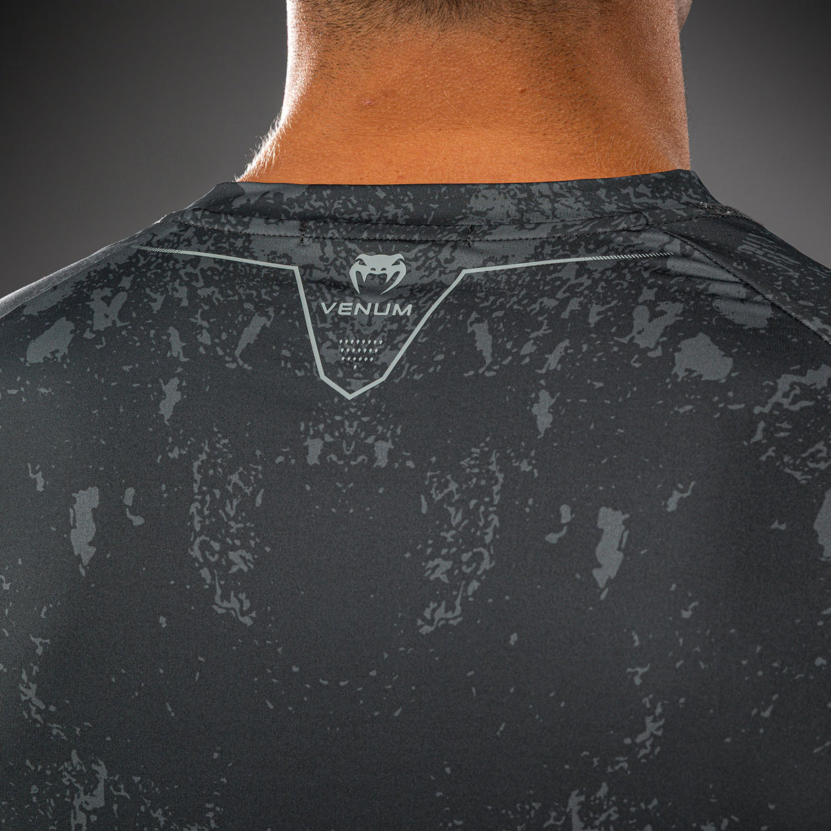 Venum x Batman Dry-Tech T恤 - 灰色