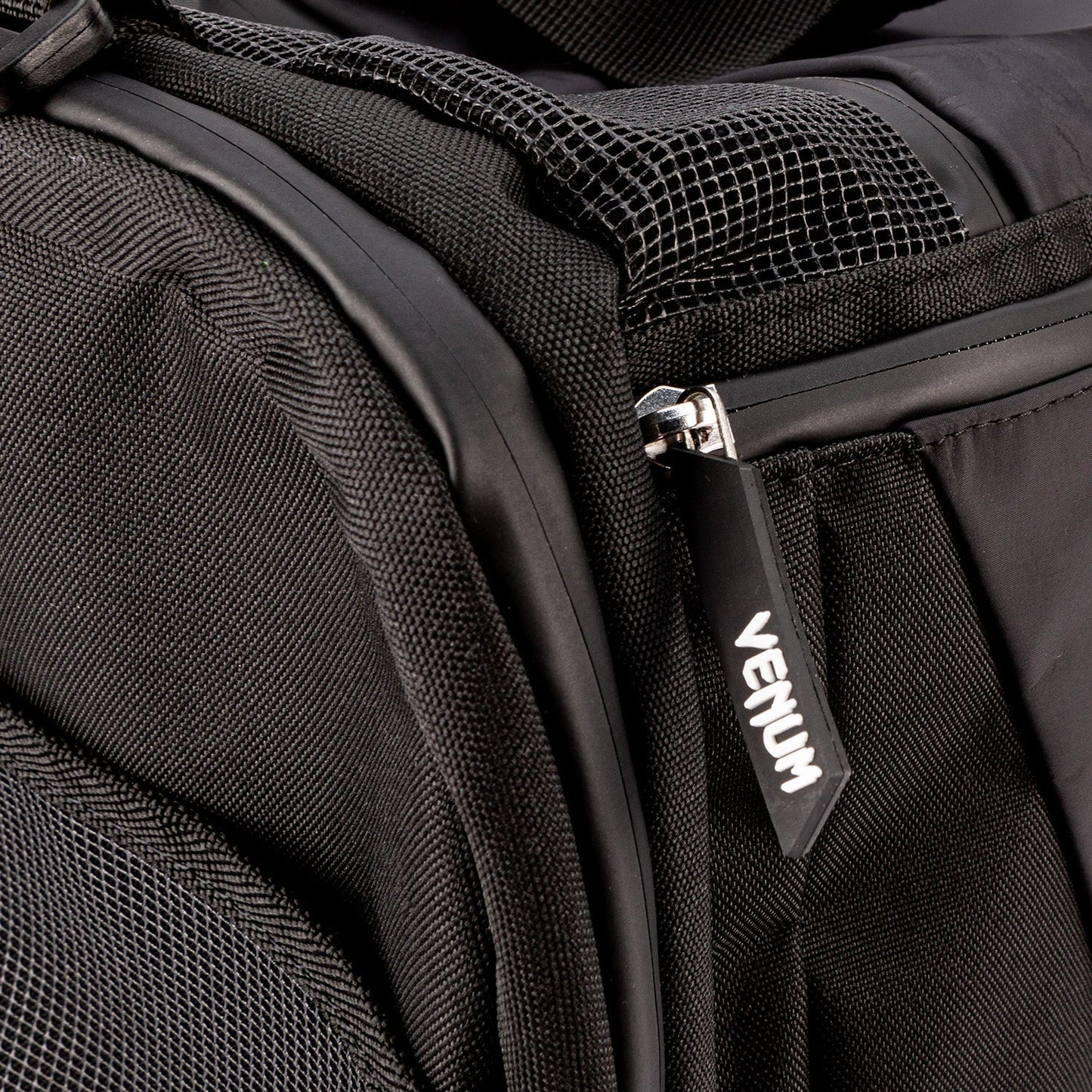 Venum Trainer Lite Evo 运动包（48升）